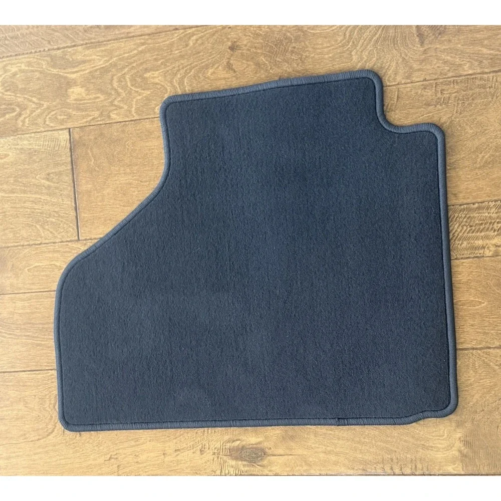 Genuine GM OEM Cadillac Escalade ESV Carpet Floor Mats 4pc Set 84626112
